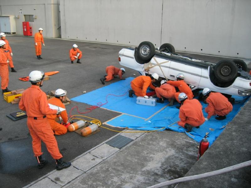 自動車事故救助訓練