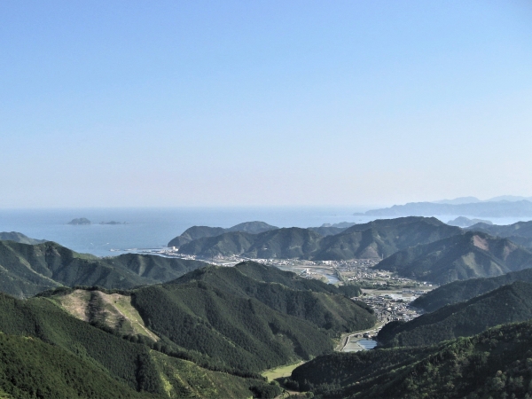 熊野古道ツヅラト峠から望む紀北町