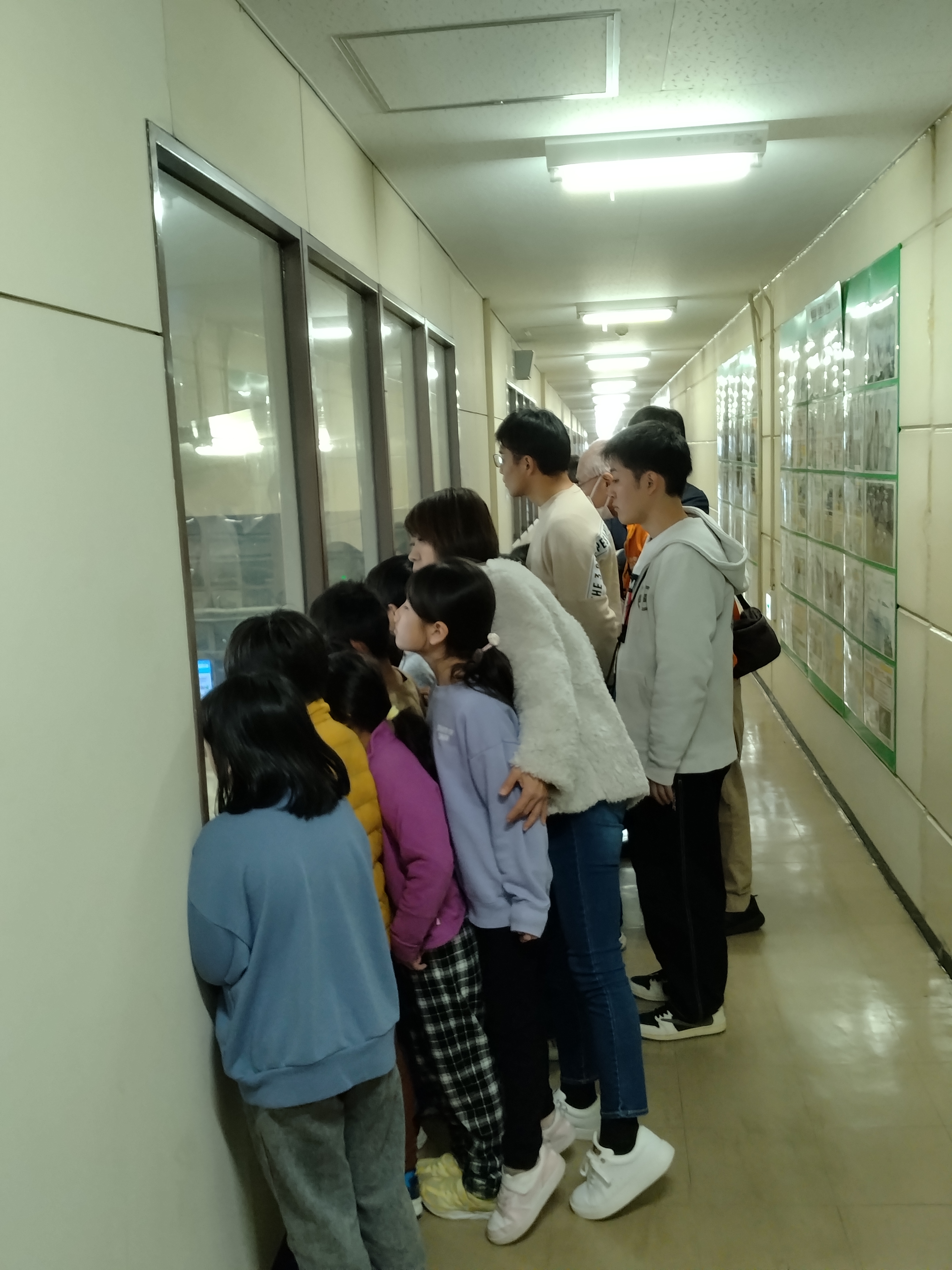 1グループに複数の画像を表示2
