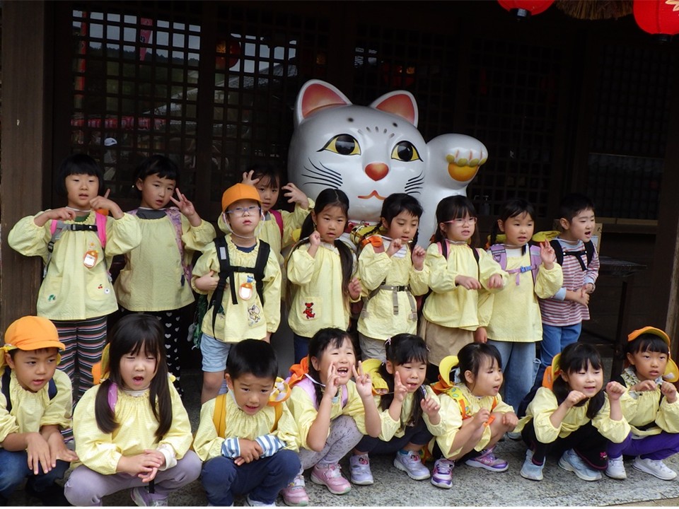 1グループに複数の画像を表示2