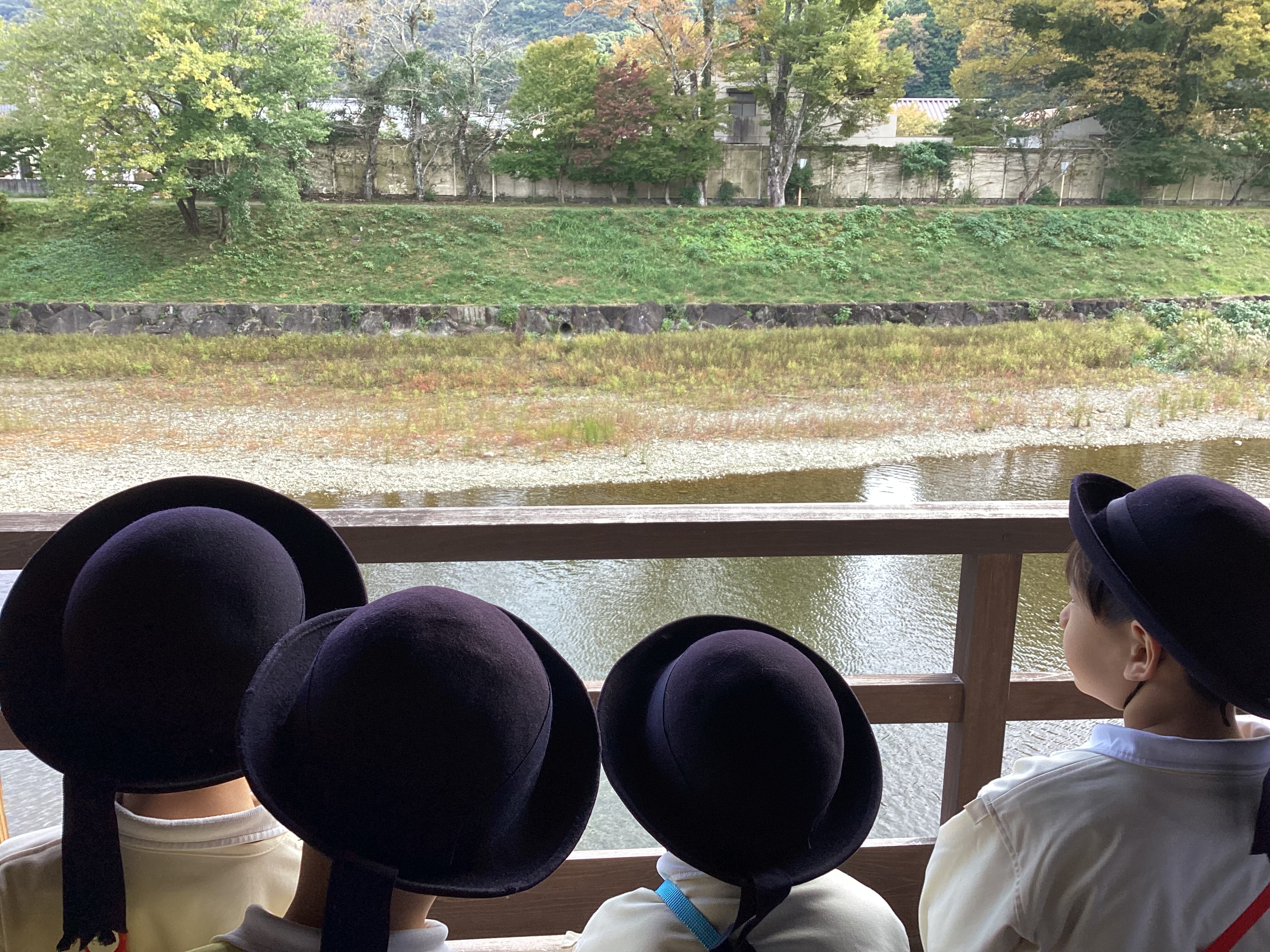 1グループに複数の画像を表示3