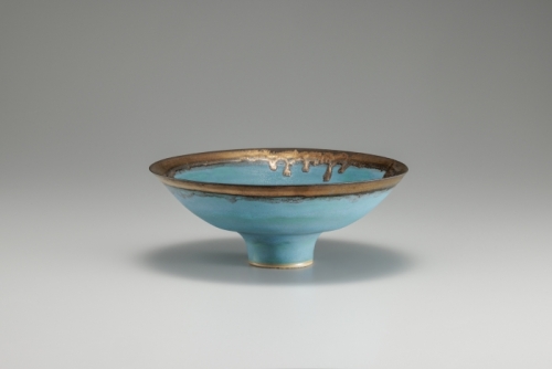 ルーシー・リー《青釉鉢》1980年頃　井内コレクション（国立工芸館寄託）撮影：品野塁